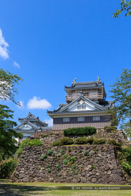 越前大野城の夏・本丸から望む天守｜高解像度画像サイズ：3099 x 4649 pixels｜写真番号：1DX_0760｜撮影：Canon EOS-1D X