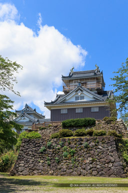 越前大野城の夏・本丸から望む天守｜高解像度画像サイズ：3123 x 4684 pixels｜写真番号：1DX_0826｜撮影：Canon EOS-1D X