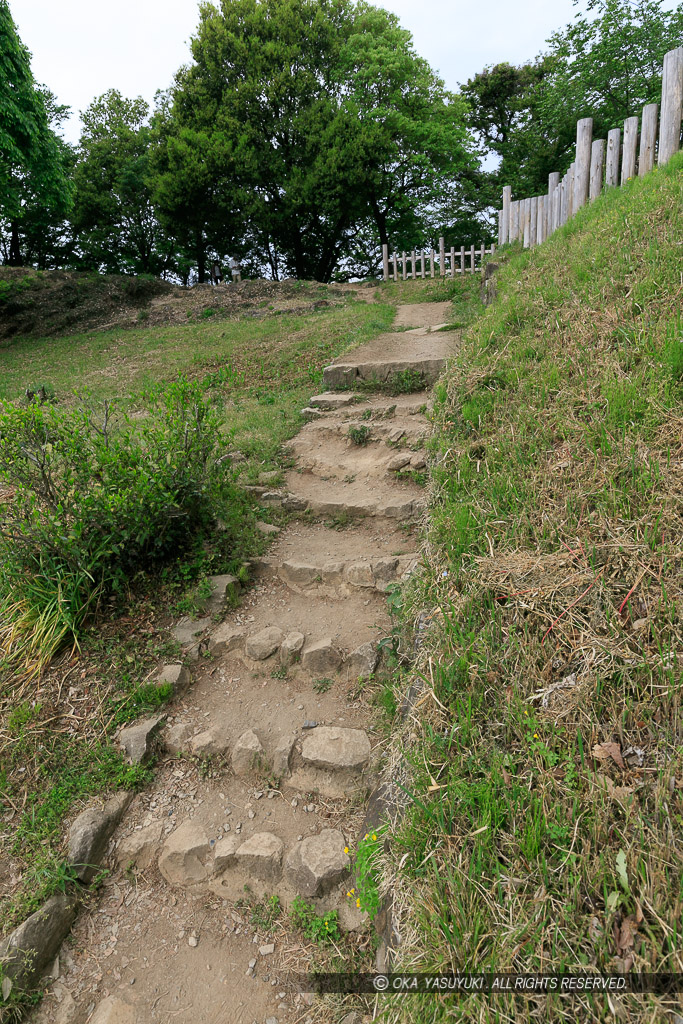 石階段・馬場曲輪