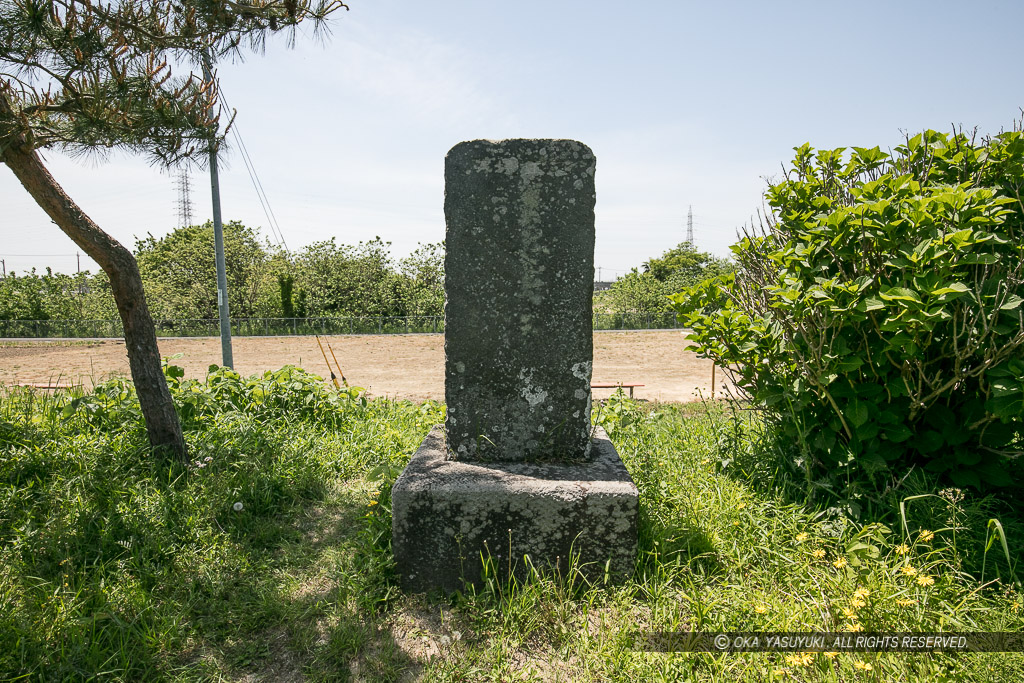 石田堤石碑