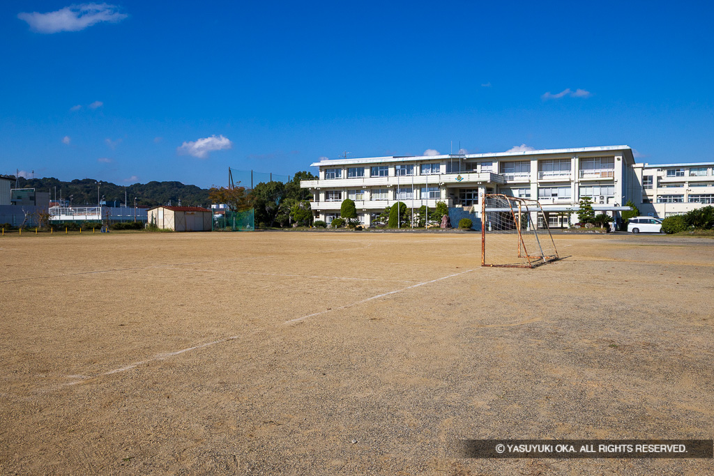 相良城跡（相良小学校）