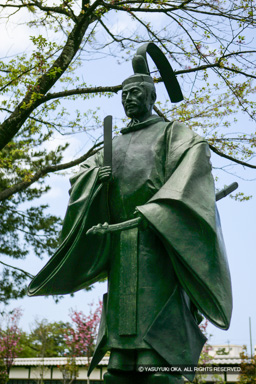 溝口伯耆守秀勝候像 | 高解像度画像サイズ：2903 x 4355 pixels | 写真番号：VJ7Z3600 | 撮影：Canon EOS-1Ds Mark II