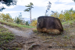 巨石・主郭 | 高解像度画像サイズ：8192 x 5464 pixels | 写真番号：6F1A5148 | 撮影：Canon EOS R5m2