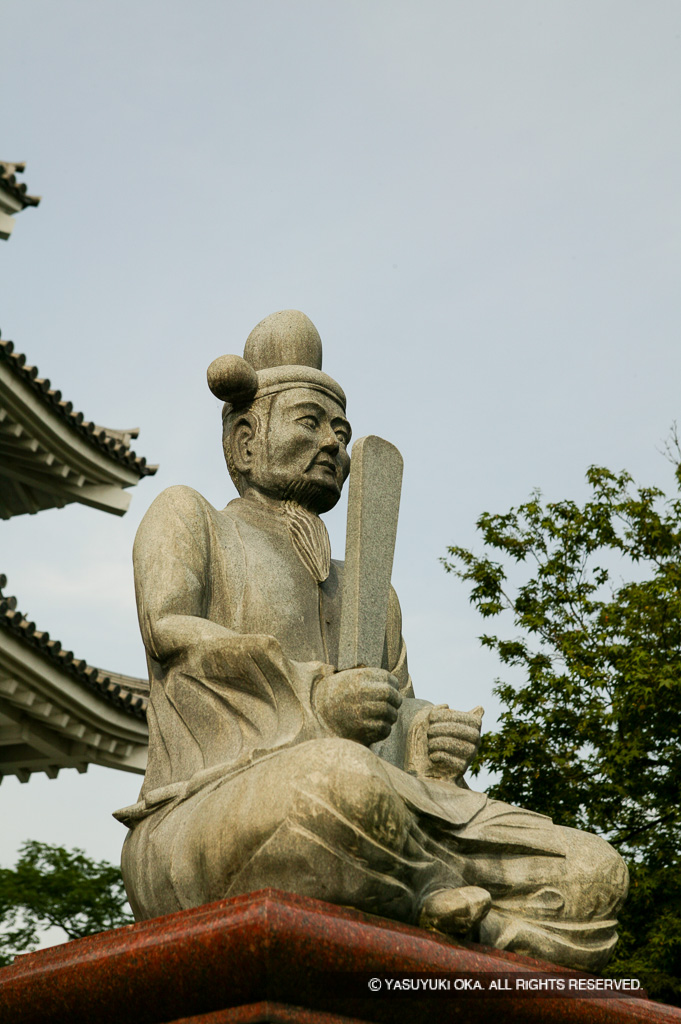 秀吉石像