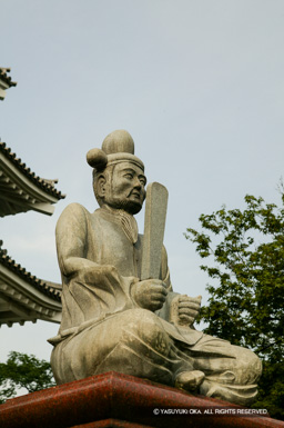 秀吉石像 | 高解像度画像サイズ：2704 x 4064 pixels | 写真番号：100-4544S53B | 撮影：Canon EOS-1DS