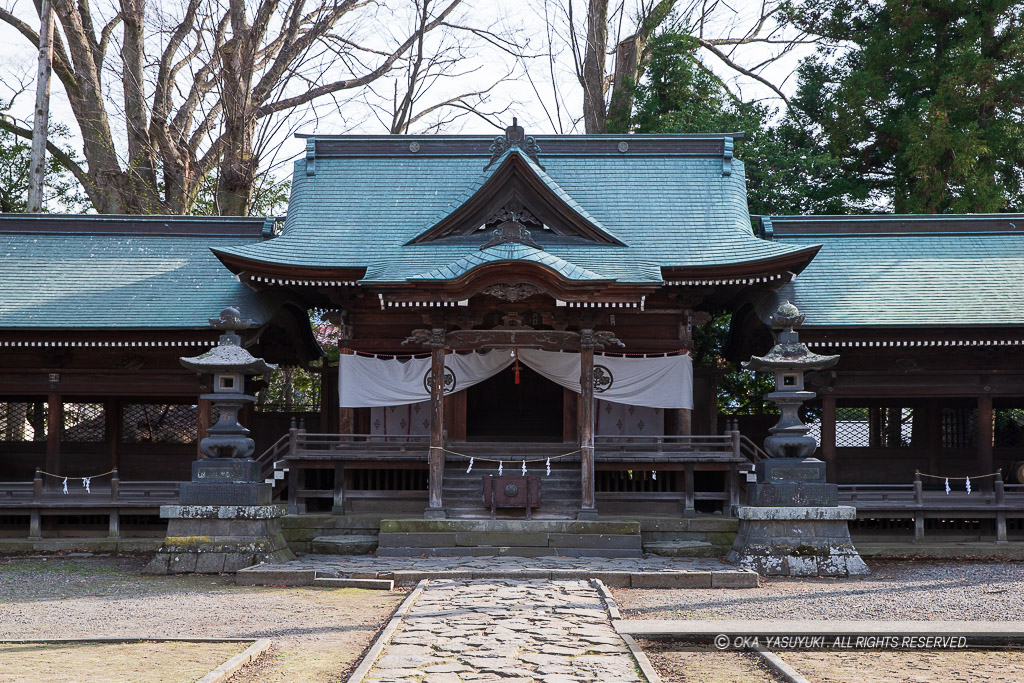 諏訪護国神社