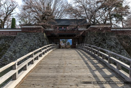 高島城冠木門｜高解像度画像サイズ：5184 x 3456 pixels｜写真番号：1DX_8472｜撮影：Canon EOS-1D X