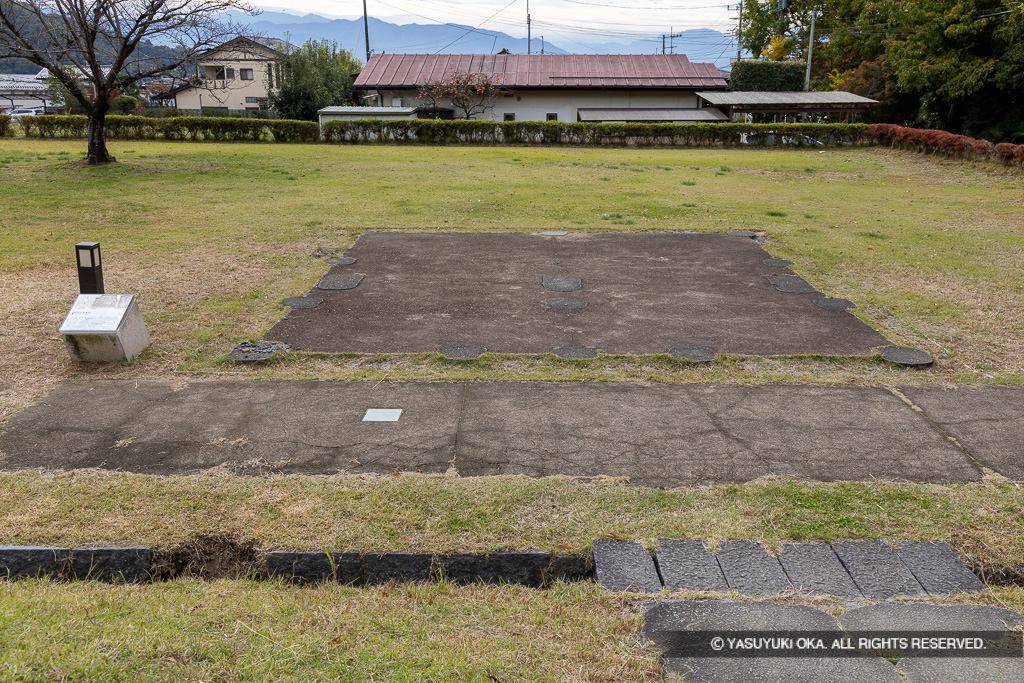 厩跡・大手外曲輪・大手門東史跡公園