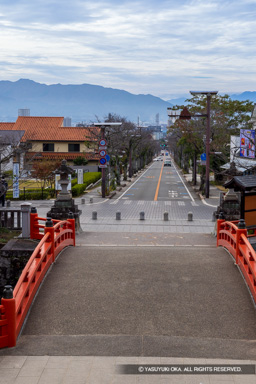 躑躅ヶ崎館から武田通り | 高解像度画像サイズ：5007 x 7507 pixels | 写真番号：6F1A4834 | 撮影：Canon EOS R5m2