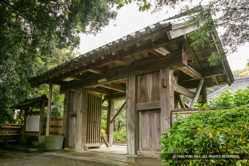 不開門・撰要寺・移築城門