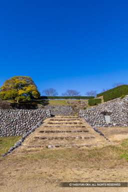 本丸南下門跡 | 高解像度画像サイズ：5464 x 8192 pixels | 写真番号：6F1A5802 | 撮影：Canon EOS R5m2