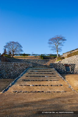 本丸南下門跡 | 高解像度画像サイズ：3328 x 4992 pixels | 写真番号：VJ7Z2861 | 撮影：Canon EOS-1Ds Mark II