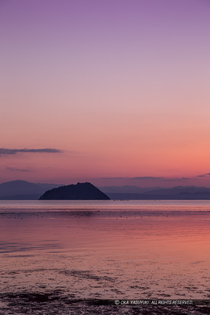 竹生島の夕景