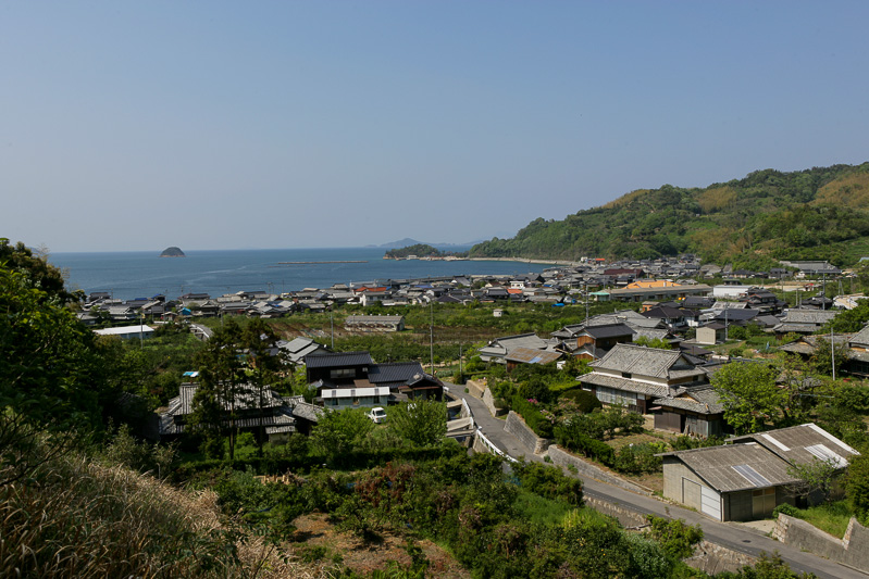 村上武吉公永眠の地から瀬戸内海を望む