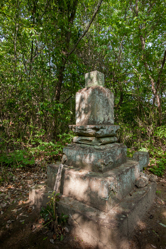 竹中半兵衛の墓・志染町安福田栄運寺